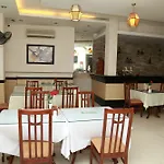Khách sạn A25 - 19 Bùi Thị Xuân