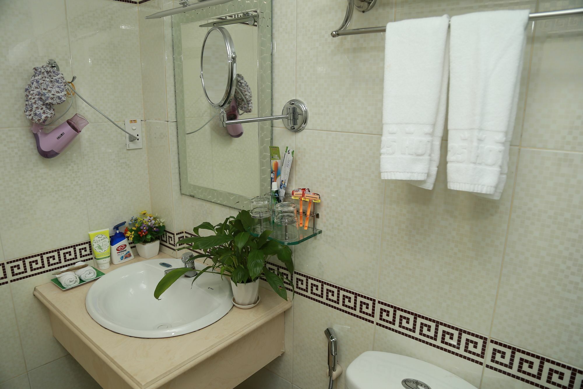 A25 - 19 Bùi Thị Xuân Khách sạn